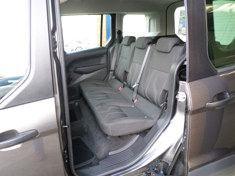 FORD TOURNEO CONNECT