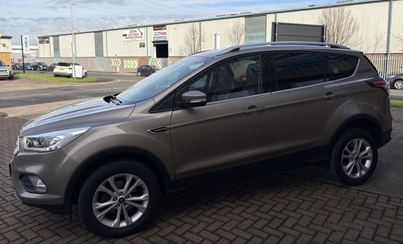 FORD KUGA