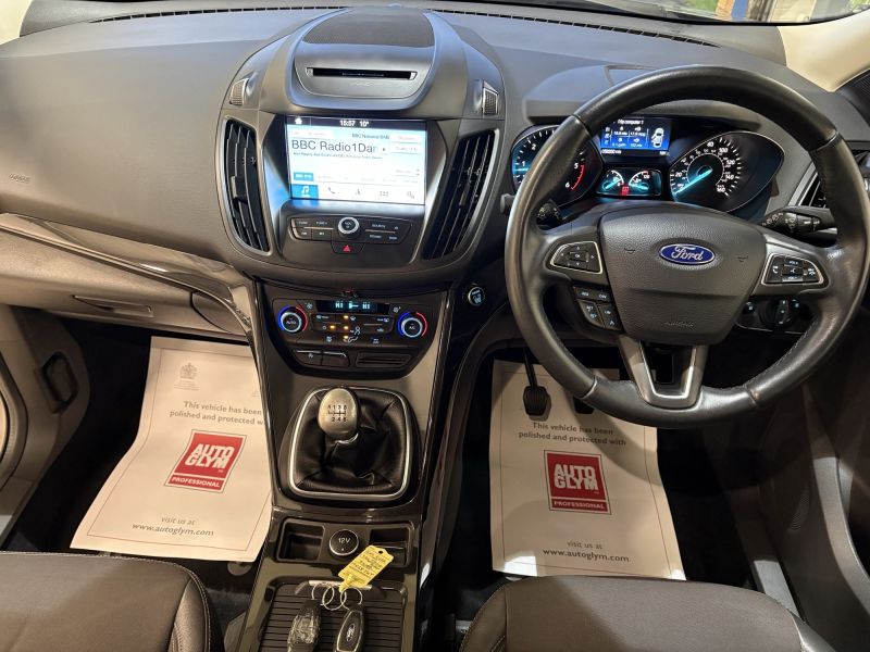 FORD KUGA