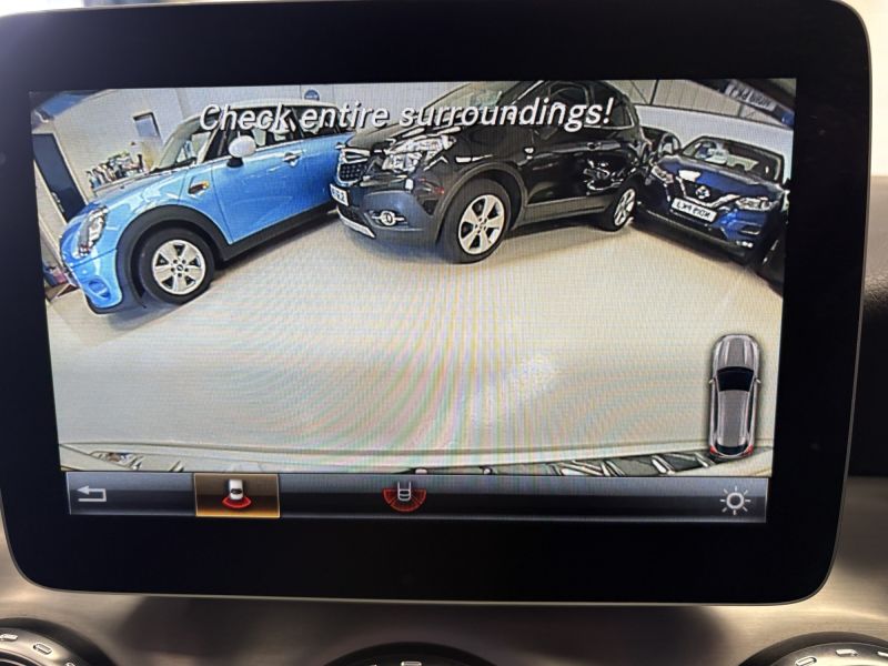 MERCEDES BENZ GLA 