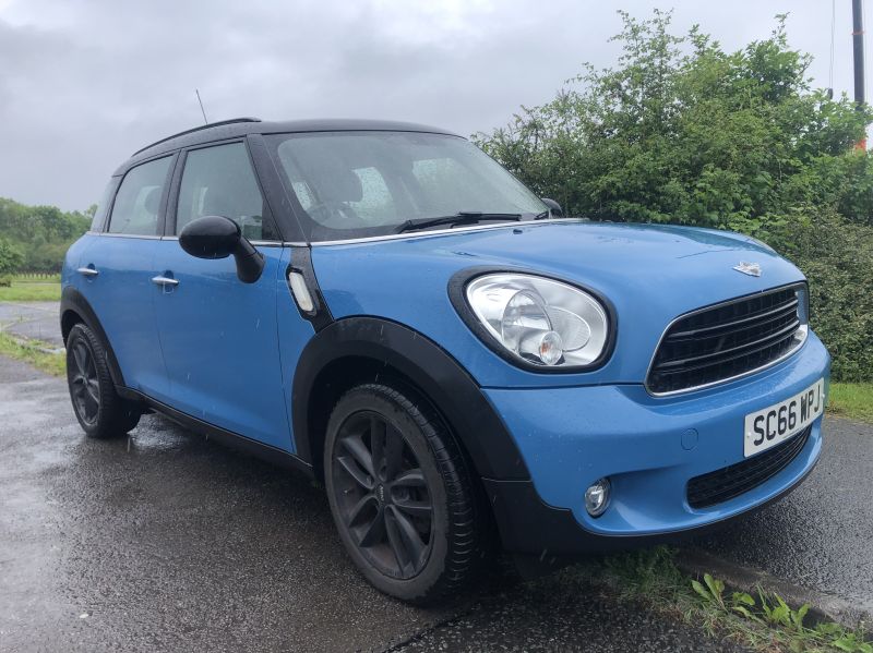 MINI COUNTRYMAN 