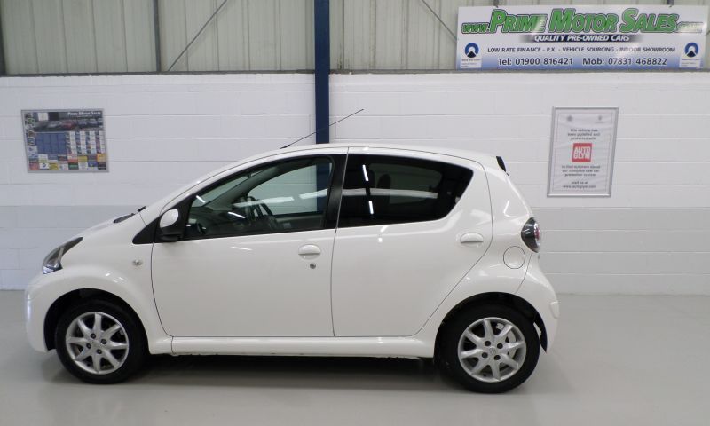 TOYOTA AYGO