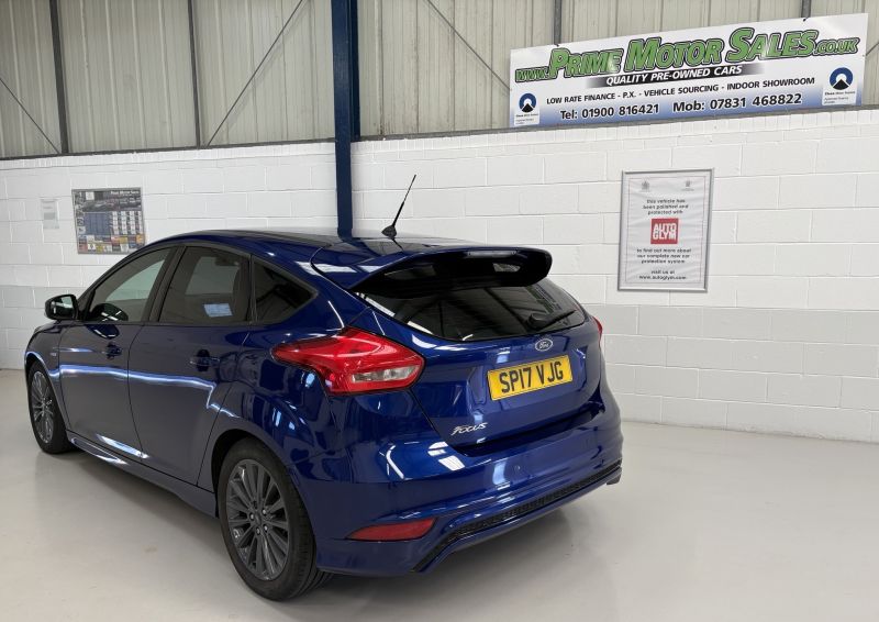 FORD FOCUS