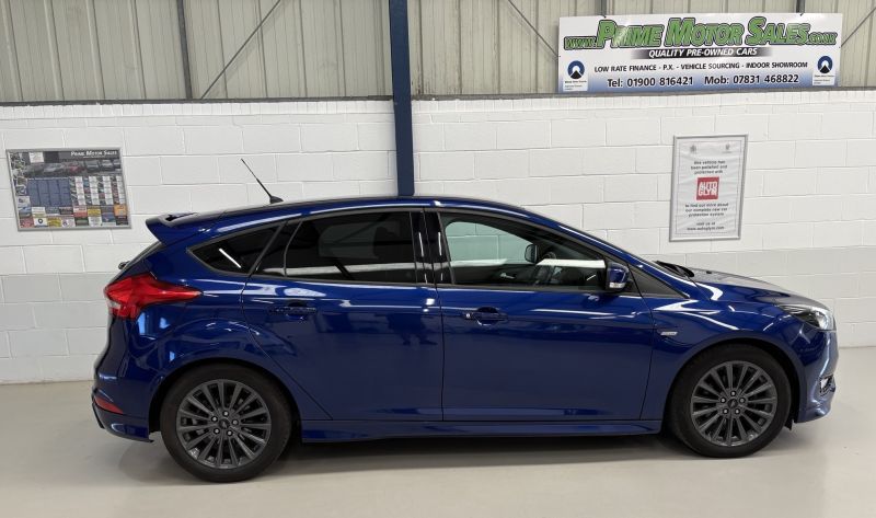 FORD FOCUS