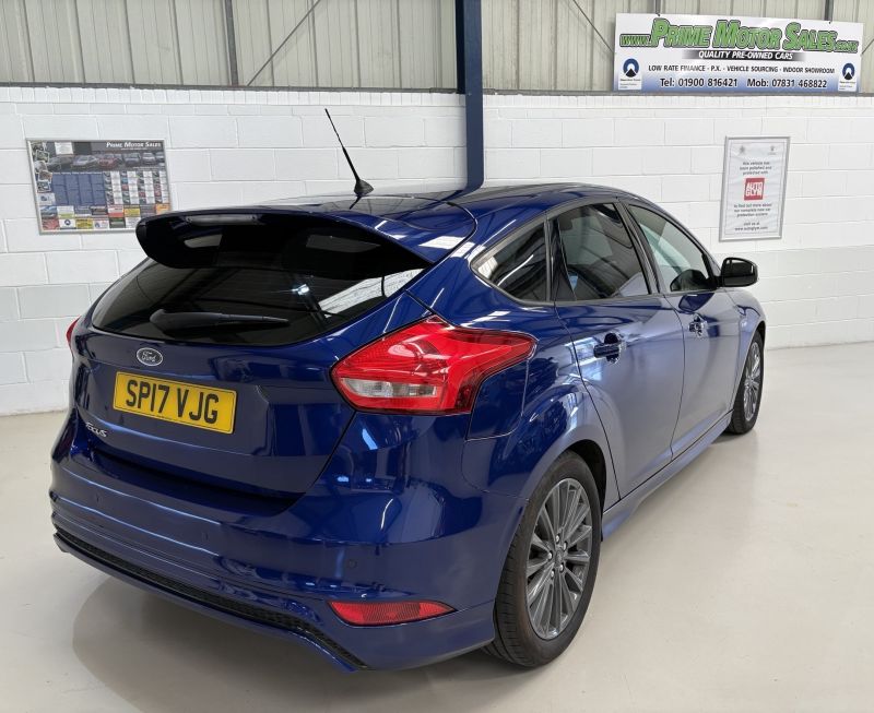 FORD FOCUS