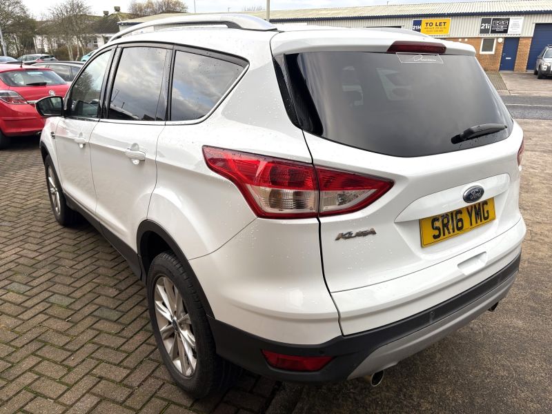 FORD KUGA