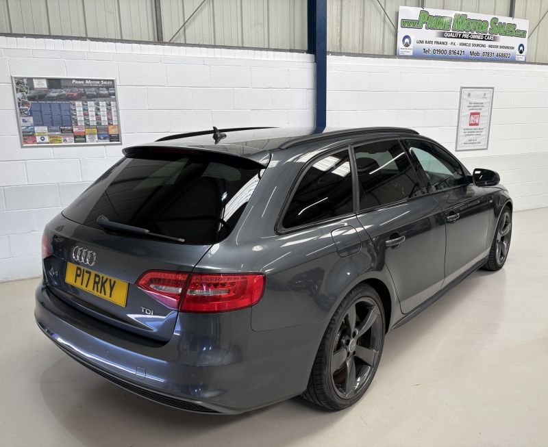 AUDI A4 AVANT