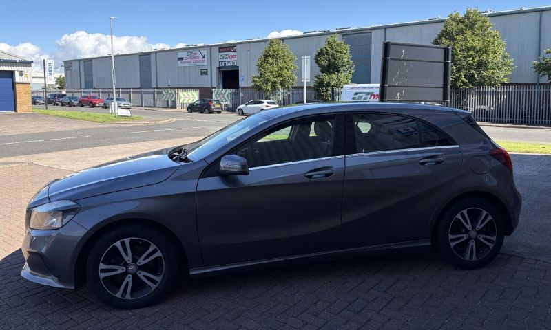 MERCEDES BENZ A180D 