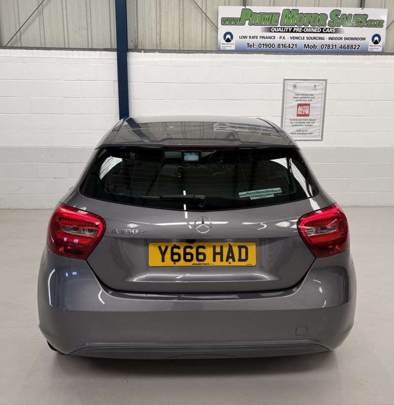 MERCEDES BENZ A180D 