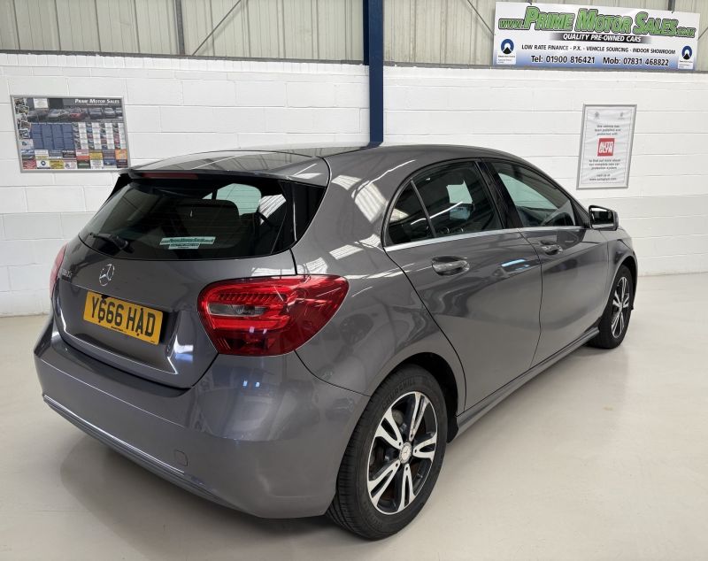 MERCEDES BENZ A180D 